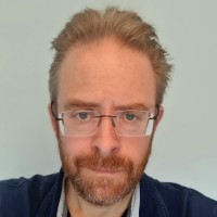 Theo Holloway Headshot